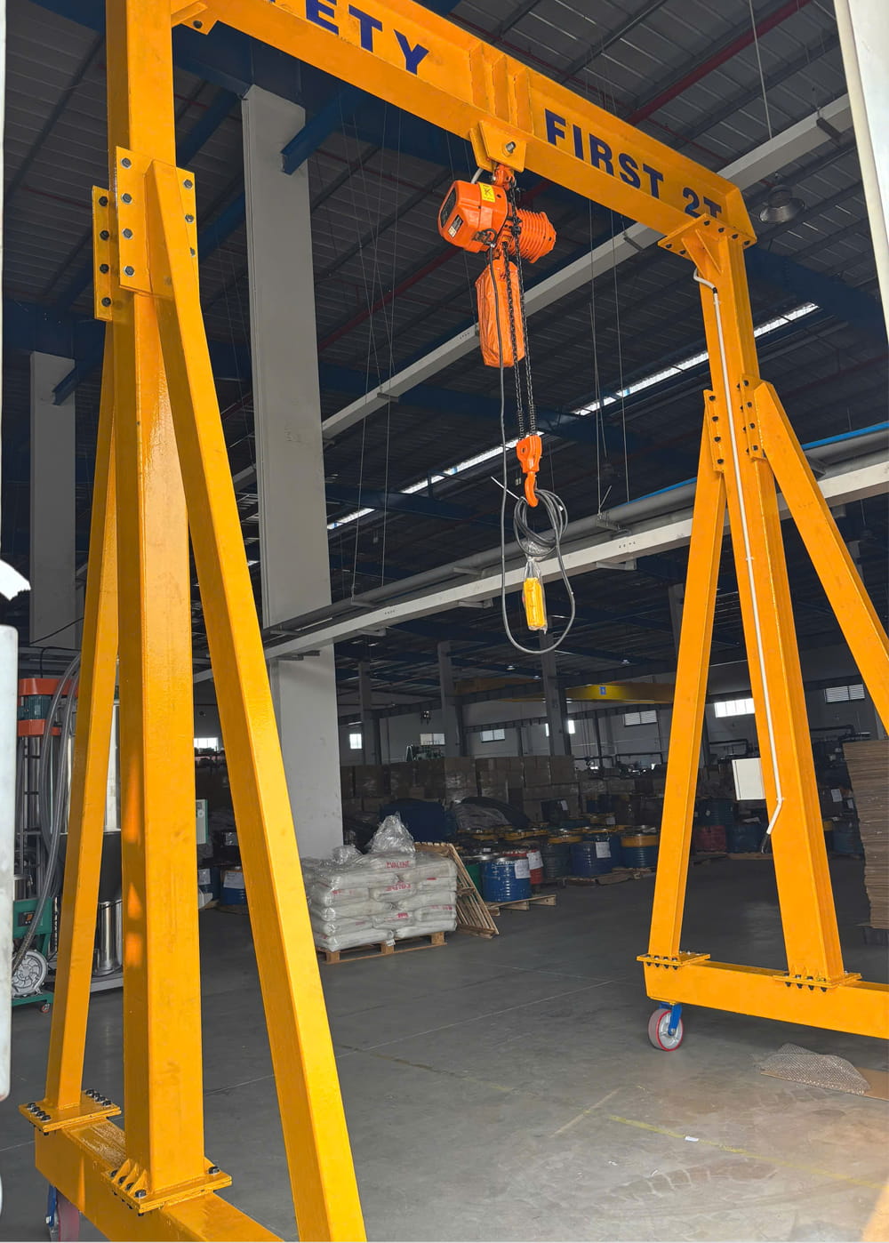 Cổng trục đẩy tay 2 tấn