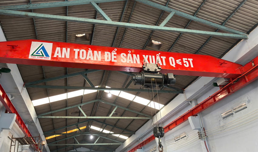 quy trình vận hành cầu trục